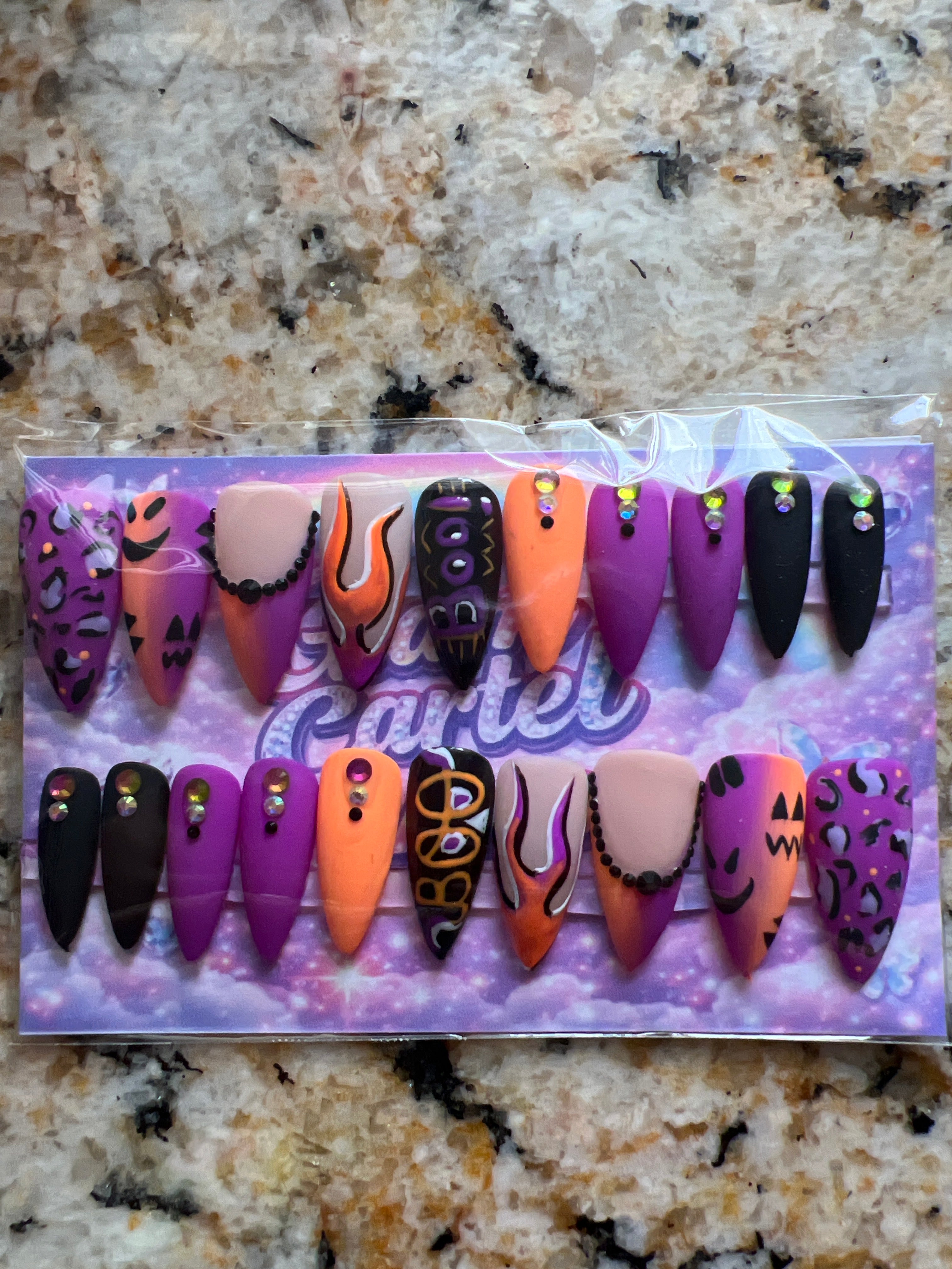 🎃🎃HALLOWEEN POOKY NAILS🎃🎃
